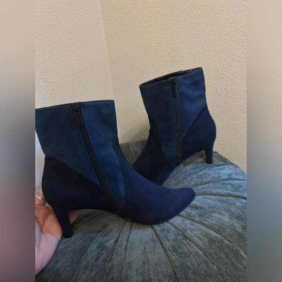 Nanette suede Short heels pointy toe booties - Picture 3 of 6